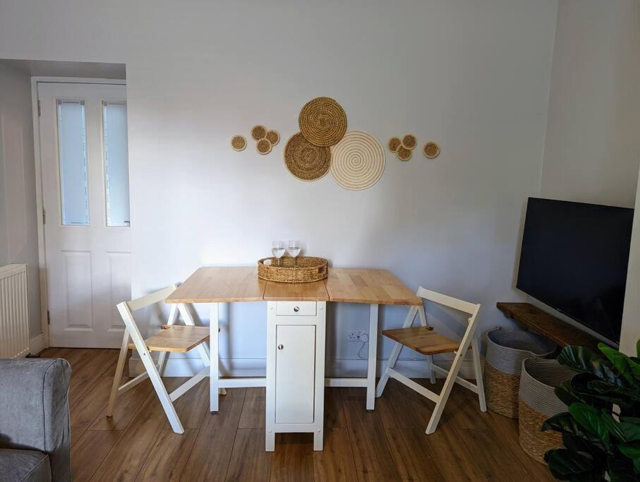 Parkview Cottage - Lovely Home With Cosy Fireplace 卡诺斯蒂 外观 照片